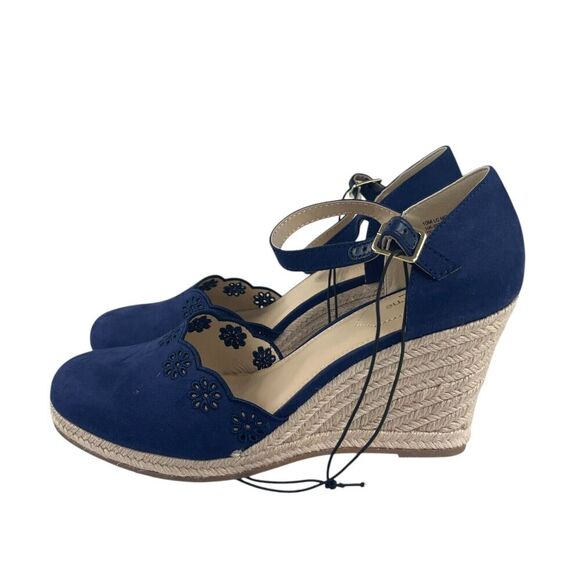 Liz Claiborne Shoes - Blue Wedge Espadrilles 10 Strappy Comfort Memory Foam Cottagecore Closed Toe